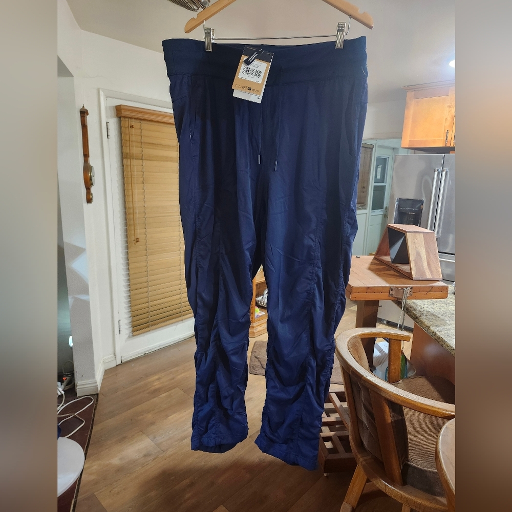 The North Face Aphrodite Pant Plus In Standard Fit Navy Blue - Size Womens 2X